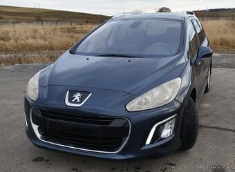 Peugeot 308 SW kombi "Panorama", 1.6 HDI 68 kW, 7-miestne.