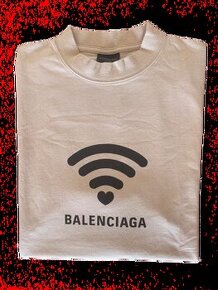 Balenciaga Lo_ve Tričko