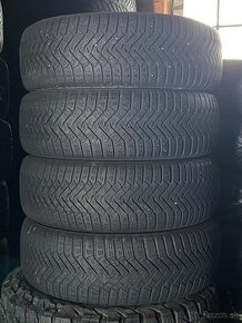 Laufen i FIT 215/60 R17