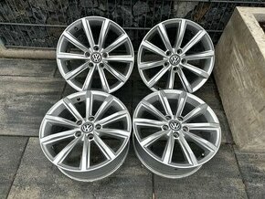 ✅ 5x112 r17 London passat b8 bez poskodenia