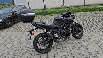 Kawasaki Z 650 Akrapovič