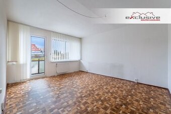 4,5-IZBOVÝ BYT 104M2,JURKOVIČOVA-PREŠOV,5/7 POS,LOGGIA,TOP L