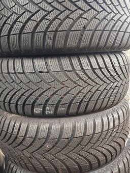 215/60 R16 99H XL zimné pneumatiky semperit