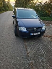 Volkswagen Touran - 1