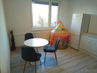 Prenájom 1 izb.byt, ul. Vodná, centrum ,balkon,