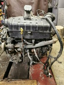 Motor ford transit 2liter - 1