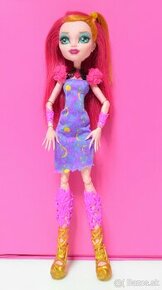 Monster High Gigi, Twyla, Ghoulia - 1