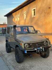 Suzuki Samurai