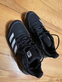 detské halovky adidas č. 35