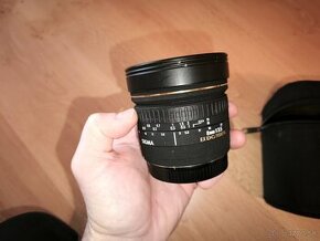 Sigma 8mm 1:3.5 EX DG Fisheye pre Canon DSLR