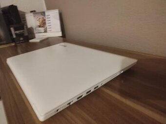 Lenovo ideapad 320-15AST