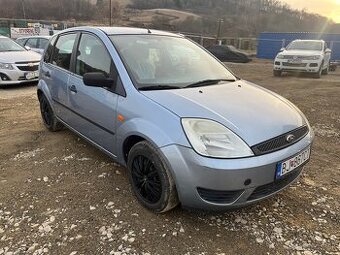 Ford Fiesta Benzín Automat 2005 79 000 km 1.4 59kw