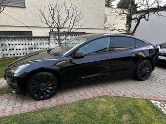 REZERVOVANE Tesla model 3 Performance 377kw refresh model