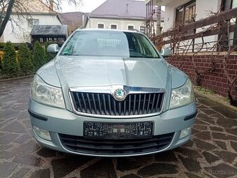 ŠKODA OCTAVIA COMBI II 2.0 TDI CR TOP 2012