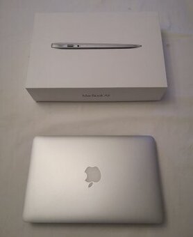 Macbook Air 11-inch 2015-16 cena 160€