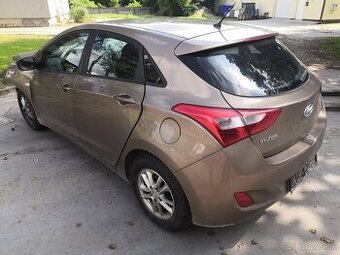 Hyundai i30 II HB 1.4 kód motora G4FA