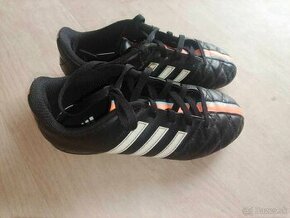 kopacky Adidas velkost 30/31