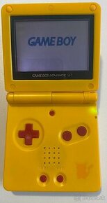 GameBoy Advance SP Pikachu - 1