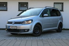 Volkswagen Touran 1.6 TDI Comfortline - 1