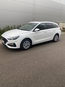 2021 Hyundai i30 CW Kombi 1.6 CRDi Family odpočet DPH