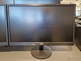 2ks monitory AOC 22"