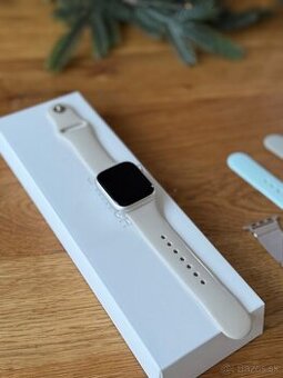 Apple watch 8 starlight 41 mm