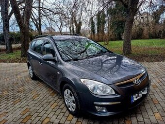 HYUNDAI I30 1.6 CRDI ELEGANCE