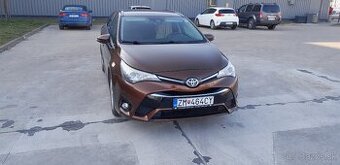 Toyota avensis combi 1.6 D4D