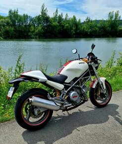 DUCATI MONSTER 620i - 1