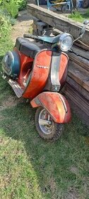 Piaggio vespa p150x - 1