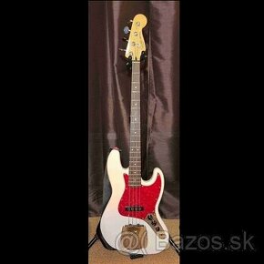 SQUIER Vintage Modified Jazz Bass - 1
