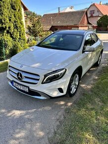 Mercedes-Benz GLA 180 A/T  90KW