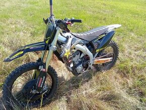 Predám Suzuki rmz 450