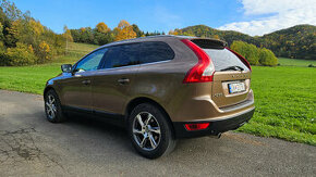 Volvo XC60 D5 (158kW) AWD Summum 4X4 - ODPOČET DPH - 1