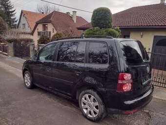 VW TOURAN 1.9 TDI NAJ.192000 KM ROK VÝROBY 2009