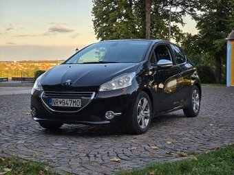 Peugeot 208 allure