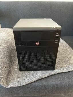 HP Proliant MicroServer G7