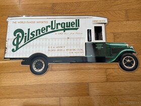 plechová cedula Pilsner Urquell retro auto