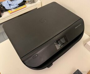 Farebna tlaciaren HP DeskJet 5075