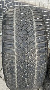 Zimne pneu. Fulda  225/45 R17