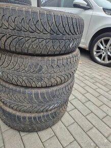 Predam zimne pneumat.185/60r15