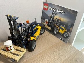 Lego Technic 42079 vysokozdvižný vozík