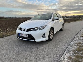 Toyota AURIS TS 1,4 D4D