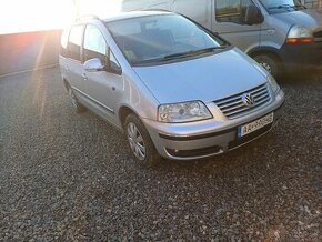 Volkswagen Sharan 2.0 tdi 7 miestne REZERVOVANE