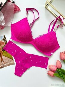 Victoria’s Secret bezkosticova podprsenka 70B