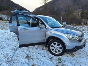 Honda Cr-v 4x4 2.0 benzin 110 kw automaticka prevodovka