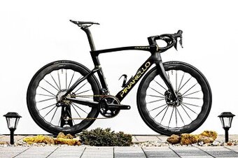 Pinarello Dogma F 2024