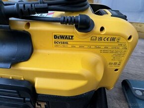 Dewalt vysavac