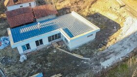 NOVOSTAVBA BUNGALOV S PEKNÝM POZEMKOM, KOŠICKÁ BELÁ