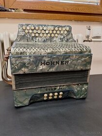 Heligonka Hohner Club IV - 1